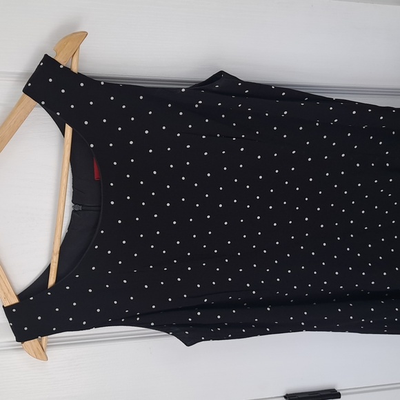 Tessuti Dress - Picture 2 of 5